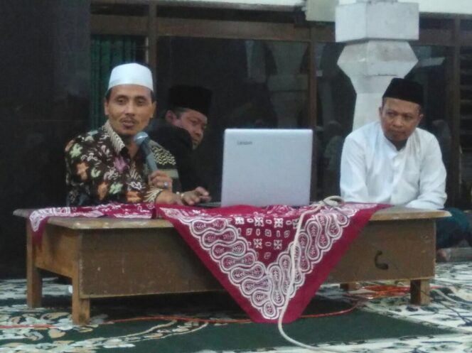 
Kiai Wachid Harun: Suka Gosip Kesalahan Orang Lain Bikin Hati Keras