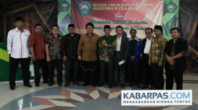 
Ikut Bangun Pendidikan Islam, Ridwan Dikukuhkan Jadi Ketua Dewan Univ. Islam Attahiriyah