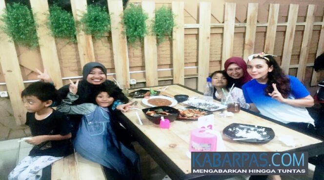 
Owner Queen Crab Berbagi Tips Cara Memilih Seafood