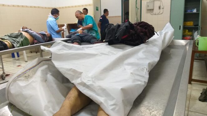 
Inilah Identitas Korban Mobil Travel Dihantam KA Jayabaya di Beji