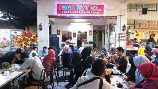 
Marung Sastra ala Mahasiswa Pendididkan Bahasa dan Sastra Indonesia STKIP PGRI Pasuruan