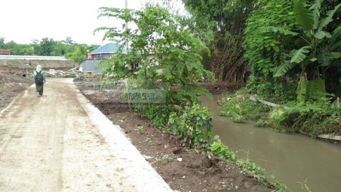 
Jadi Langganan Banjir, Warga Sadengrejo Minta Dibuatkan Terowongan Jalur Aliran Air