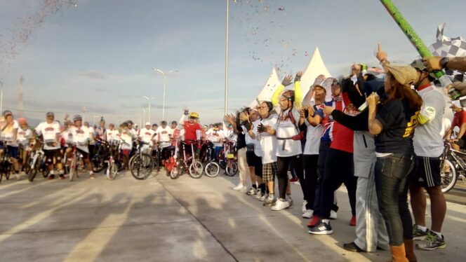 
Waduh, Ribuan Sepeda Angin Lewat Tol Paspro, Apakah Tidak Berbahaya?