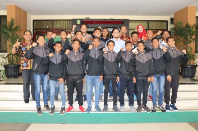 
Pemkot Janjikan Beri Reward Pemain U-14 Pasuruan Selection Jika Lolos Indonesia Station