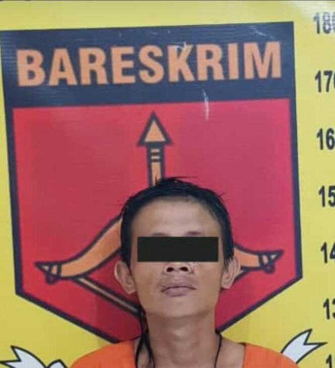 
Curi Handphone, Pemulung Asal Lekok Nyaris Dimassa di Sidoarjo