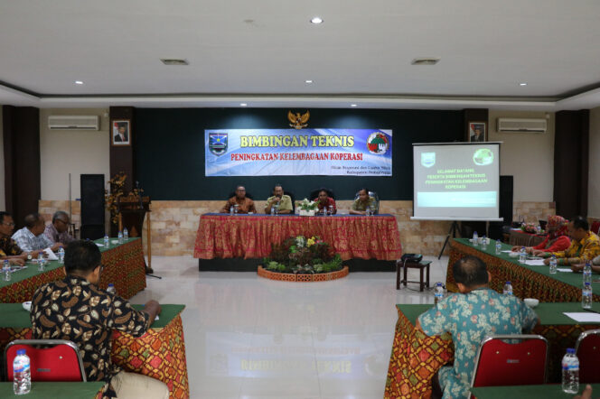 
Puluhan Pengurus Koperasi di Probolinggo Ikuti Bimtek Peningkatan Kelembagaan Koperasi