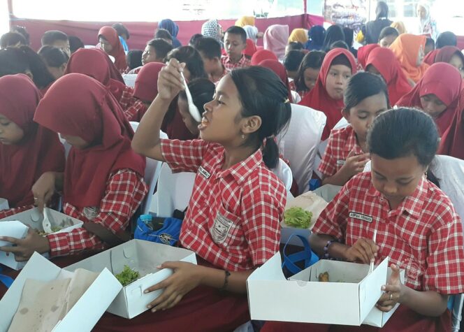 
Ayuuk Cegah Stunting dengan Gemar Makan Ikan