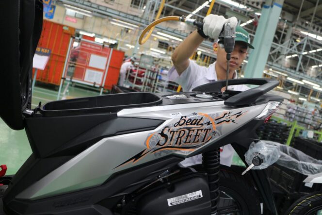 
Penyegaran Skutik Terlaris New Honda BeAT eSP dan New Honda BeAT Street eSP