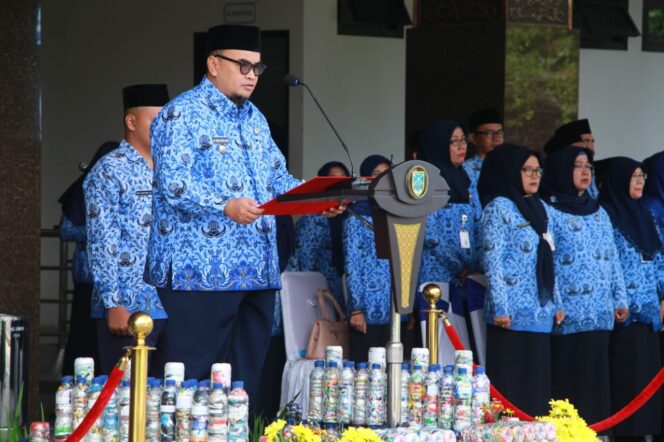 
Wabup Timbul Ajak Masyarakat Atasi Sampah Mulai dari Sumbernya 