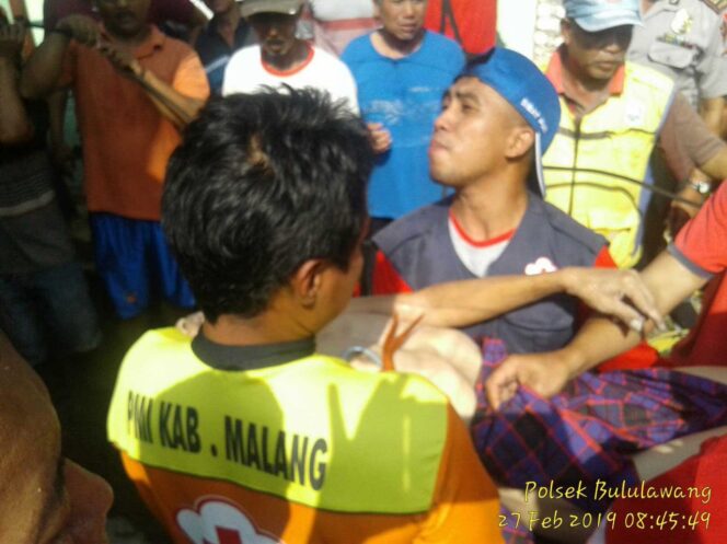 
Diduga Tepleset Saat Perbaiki Sanyo Air, Kakek Ini Ditemukan Meninggal dalam Sumur 