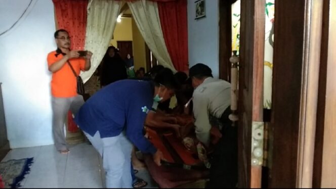 
Mantan Kepala Desa Banjarsari Ditemukan Tewas Gantung Diri
