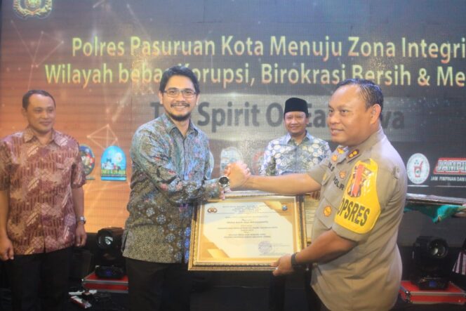 
Wawali Teno Berharap Polresta Ikut Berperan dalam Tingkatkan Pelayanan Publik di Kota Pasuruan 