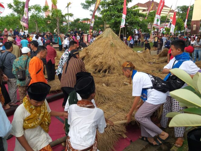 
Disapu Angin Kencang, Gapura Pasoeroean Jaman Bijen Ambruk