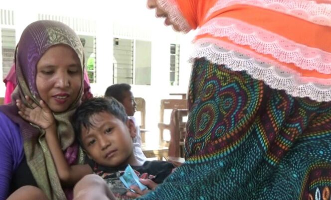 
Isi Liburan Unas SD dengan Ikut Khitanan Massal