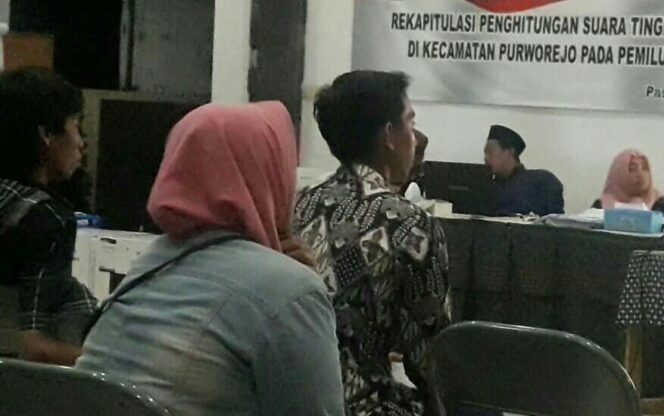
Soal Suara Caleg Cantik di Pasuruan “Dimutilasi”, Panitia Penyelenggara Minta Maaf