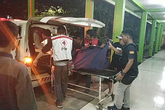 
Anggota Grup FB KPMR Tewas Tabrak Bentor di Klayatan