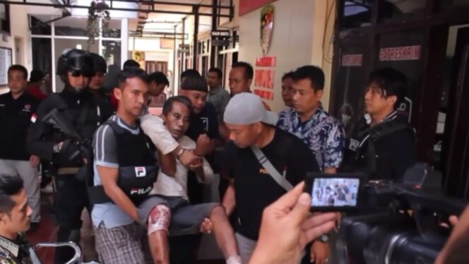 
Satu dari Empat Tahanan Polresta Pasuruan yang Kabur Ditangkap, Polisi Lumpuhkan Kakinya 