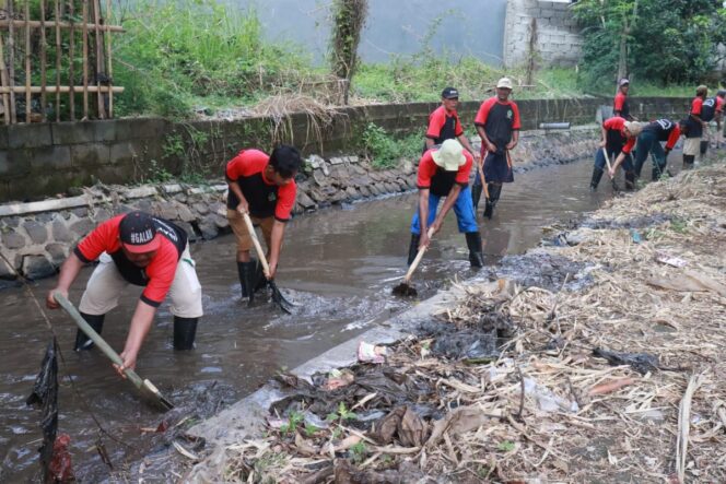 
Pemkot Pasuruan Ajak 264 Pekerja Sukseskan Padat Karya 2019