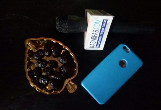 
Ini Khasiat Air Rendaman Kurma untuk Kesehatan