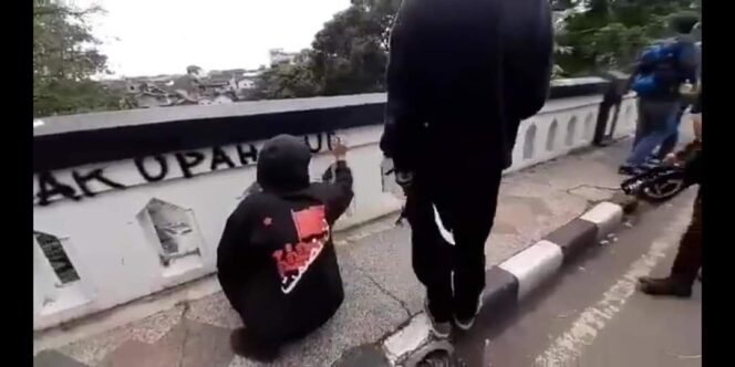 Tim Ahli Cagar Budaya Kota Malang Kutuk Keras Aksi Corat-coret di Jembatan Kahuripan