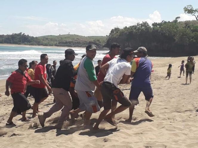 Pengunjung Pantai Serang Asal Batu, Ditemukan Tewas Digulung Ombak
