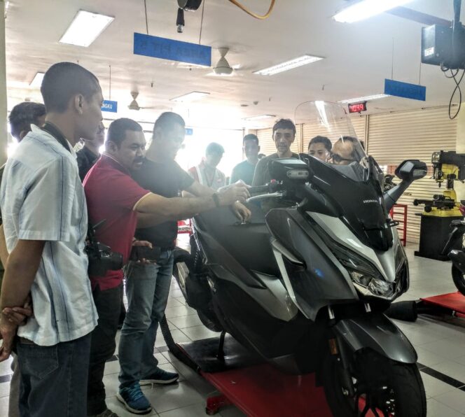 
MPM Perkenalkan Teknologi Honda Forza ke Para Jurnalis