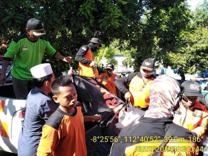 
Jasad Dua Wisatawan Asal Sidoarjo yang Tenggelam di Pantai Bajulmati Akhirnya Ditemukan