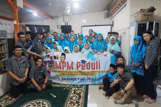 
MPM Donasikan 400 Paket Peralatan Sekolah