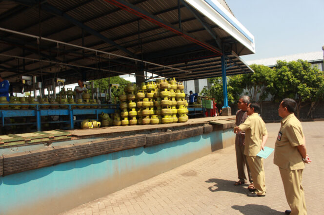 
Tim Gabungan Pemkab Probolinggo Monitoring Ketersediaan Gas Elpiji Bersubsidi
