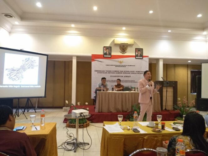 
					MaxWin Organization MenDistrup Bank Riba di Indonesia