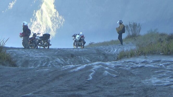 Embun Beku di Wisata Gunung Bromo Terus Meluas, Diprediksi Akan Berakhir hingga September