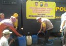 Polresta Pasuruan Bantu Salurkan Air untuk Warga yang Terdampak Kekeringan Polresta Pasuruan Bantu Salurkan Air untuk Warga yang Terdampak Kekeringan