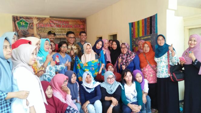 
Kelurahan Rampal Claket Ingin Tingkatkan Batik Tulis Malang