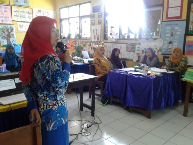 Wow, Kini Kulit Kupang dan Biji Asam Dapat Digunakan untuk Belajar Berhitung