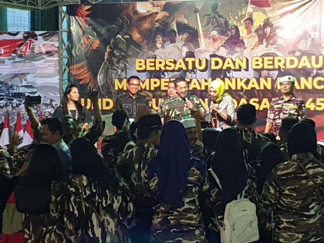 
Resepsi HUT ke-41, FKPPI Probolinggo Bagikan Ratusan Sembako