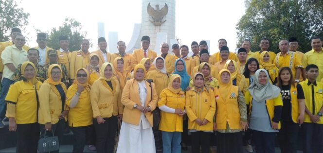 
HUT ke 55, DPD Partai Golkar Kota Malang Ziarah Taman Makam Pahlawan