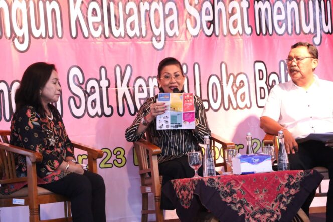 
Putri Koster: Saatnya Terjun Mengedukasi Pencegahan dan Pengobatan HIV/AIDS