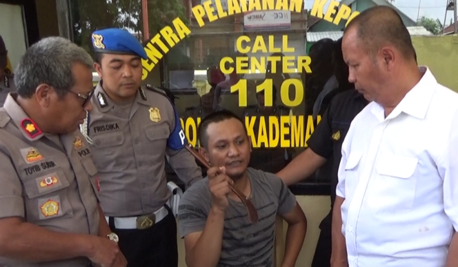 
Polisi Bekuk DPO Curwan yang Dikenal Licin dan Sadis