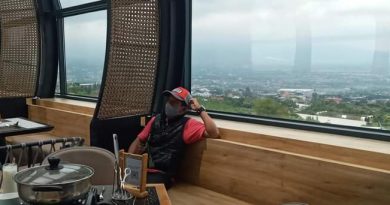 Serasa Gapai Langit dari Kubah Kaca (Jalan-jalan Kabarpas Part 1) Serasa Gapai Langit dari Kubah Kaca (Jalan-jalan Kabarpas Part 1)