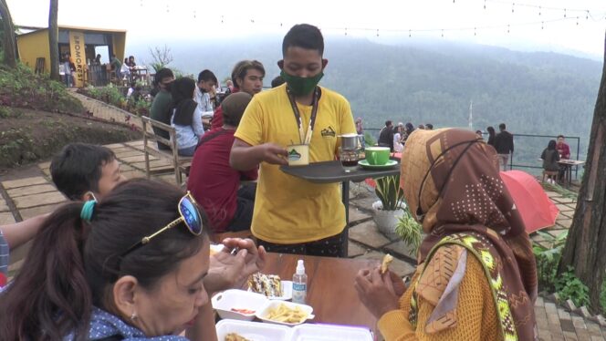 
Kafe Bromo Rest, Kafe Instagramable dengan Sentuhan Indahnya Panorama Bromo dan Kopi Asli Probolinggo