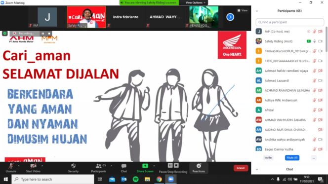 
Cari_Aman di Hari Valentine, 450 Pelajar Ikut Webinar Safety Riding