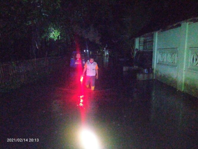 
Diguyur Hujan Deras, Sejumlah Daerah di Kota Pasuruan Terendam Banjir