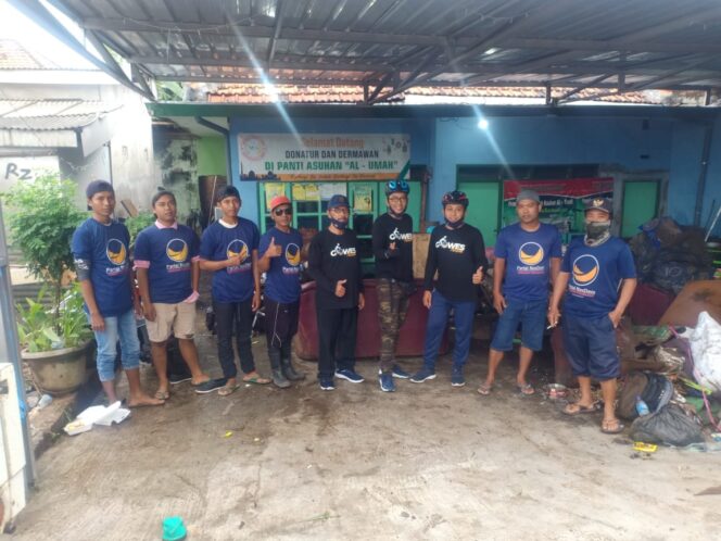 
Panti Asuhan Terdampak Banjir, DPD Nasdem Kota Probolinggo Turun Tangan Bantu Warga