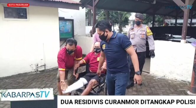 
Dua Residivis Curanmor di Pasuruan Ditangkap Polisi, Satu Pelaku Ditembak Kakinya