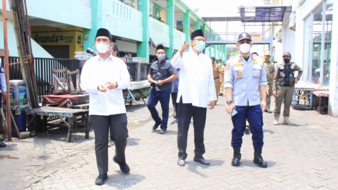 
Gus Ipul Bakal Sulap Mall Poncol Jadi Showroom UMKM Andalan Kota Pasuruan