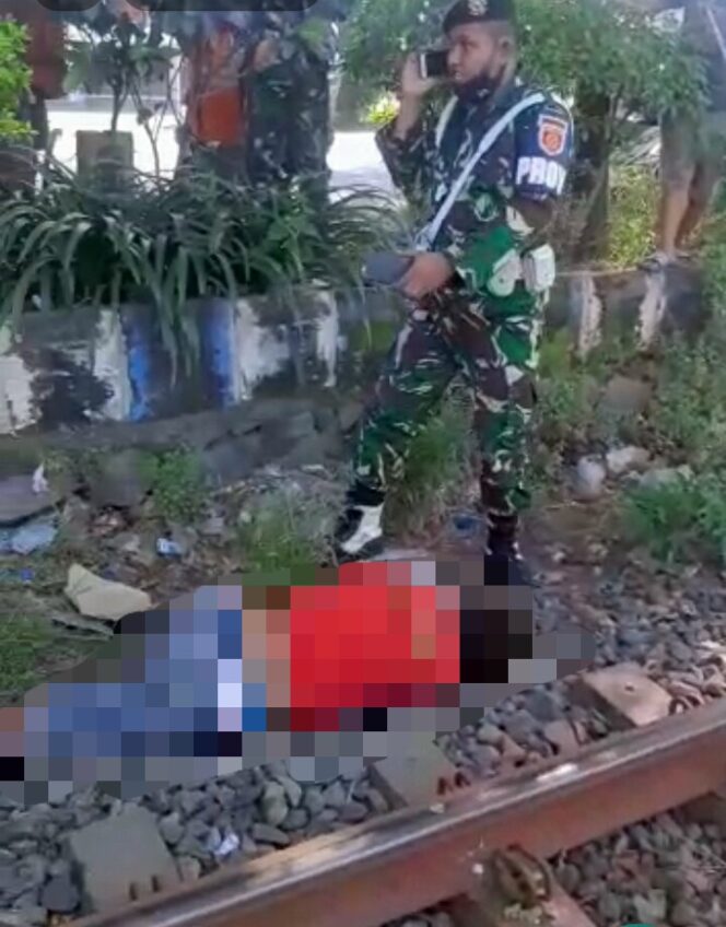 
Telponan Pinggir Rel, Pria Ini Tewas Terserempet KA