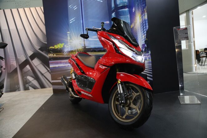 
Buktikan Kemewahan dan Kenyamanan Matic Besar PCX160