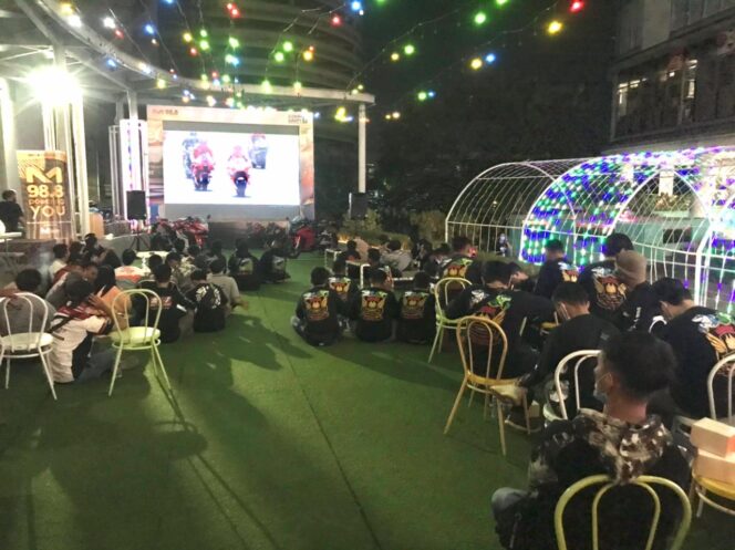 
Begini Keseruan Nonton Bareng MotoGP Portugal Bersama Komunitas Honda CBR Series di Surabaya