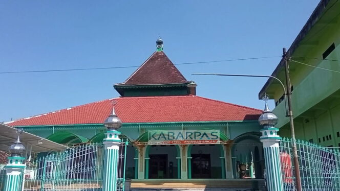 
Melihat Masjid Tertua di Pasuruan yang Tampung Ribuan Jamaah