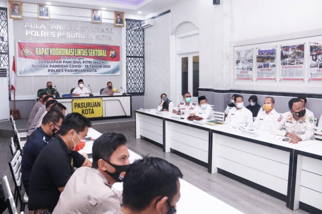 
Wawali Adi Wibowo Rakor Bersama Kapolri Antisipasi Mudik Lebaran di Masa Pandemi